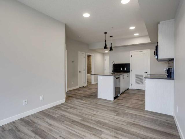 Apartment for rent in Wedgewood, Alberta