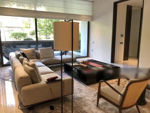 Apartment for sale in Tanglin Road