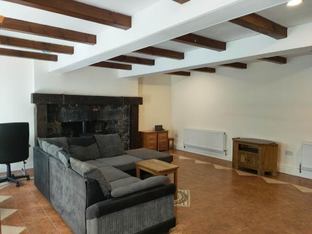 Apartment to rent in Neale ED, Claremorris-Swinford Municipal District