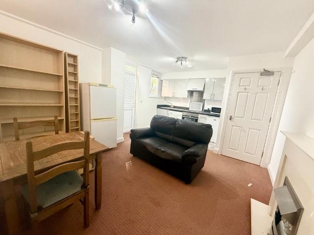 Apartment for rent in Mapperley Park, City of Nottingham