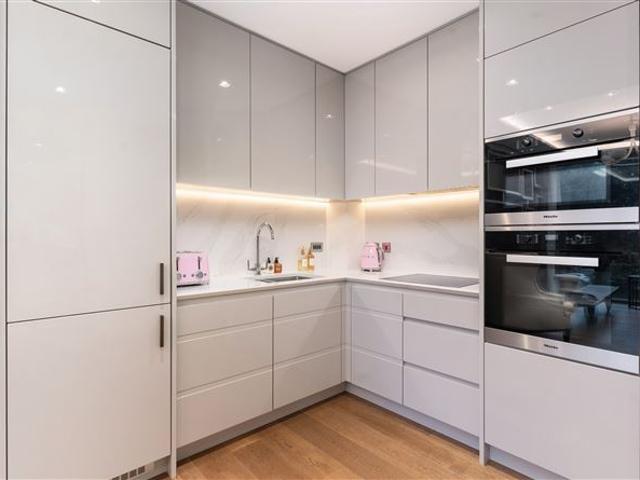 Apartment to rent in Dublin 4, Bluebell