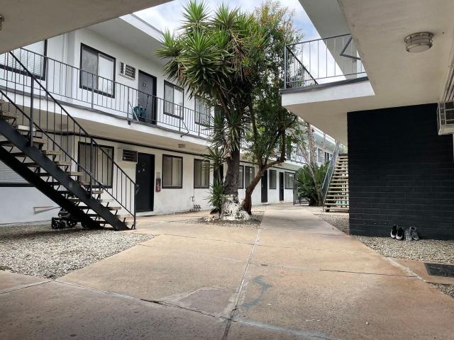 Apartment for rent in Canoga Park, California