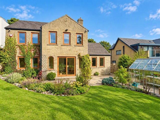House for rent in Delph Hill, Calderdale