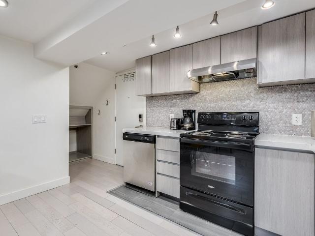 Apartment for rent in Vancouver, British Columbia