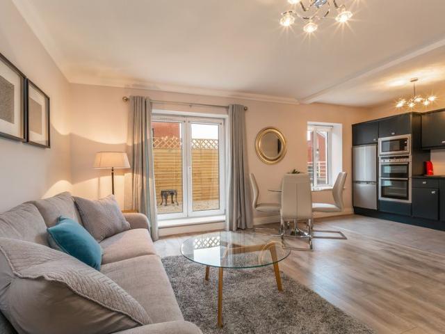 Apartment to rent in Bluebell, North Tipperary