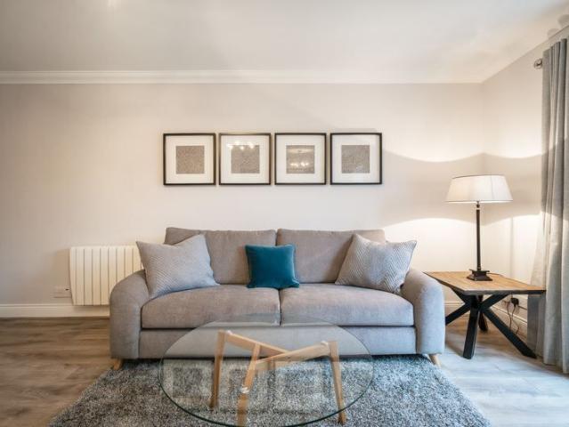 Apartment to rent in Bluebell, North Tipperary