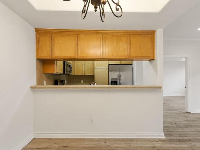 Apartment for rent in Canoga Park, California