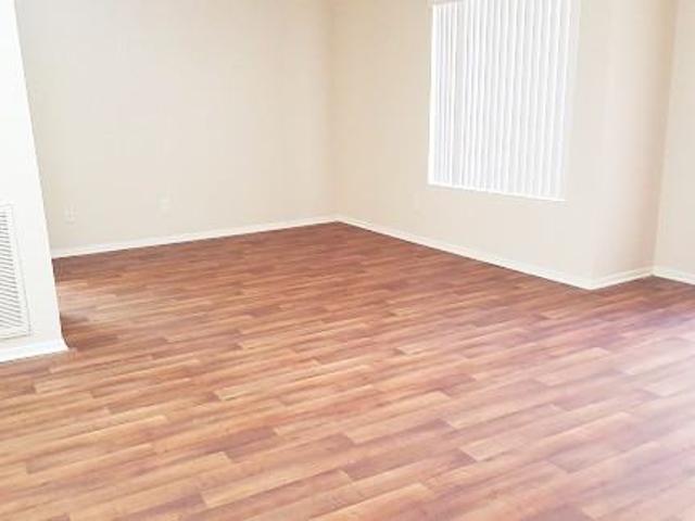 Apartment for rent in Burbank, Los Angeles County