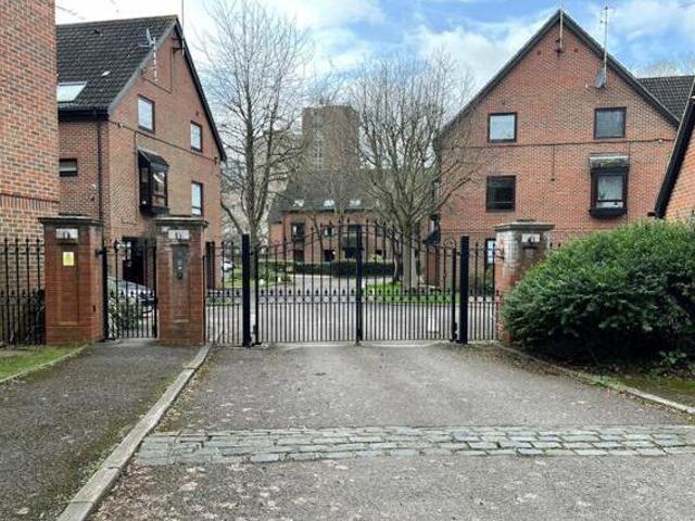 House for sale in Staines, Surrey