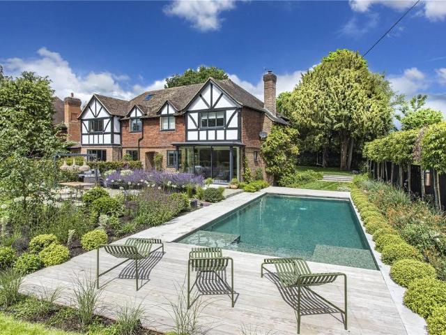 House for rent in Chipstead, The Butts