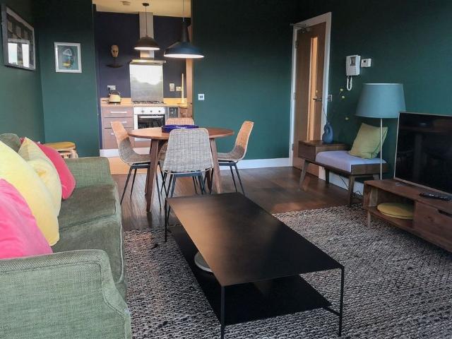 Apartment to rent in Bluebell, North Tipperary