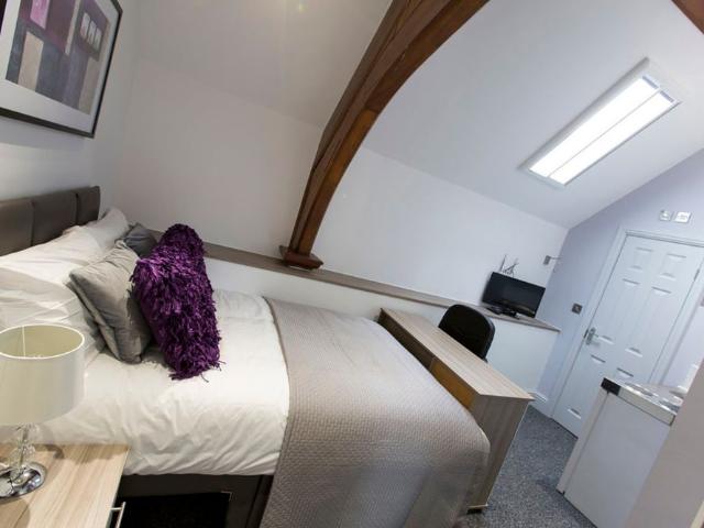 Studio for rent in Hillfields, West Midlands