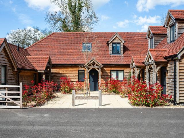House for rent in Norwood Hill, Red Hill