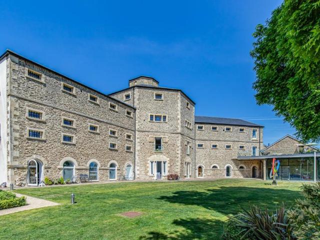 Apartment for rent in Caldecott, Dromore