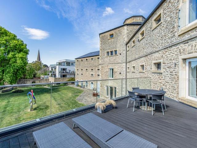 Apartment for rent in Caldecott, Dromore