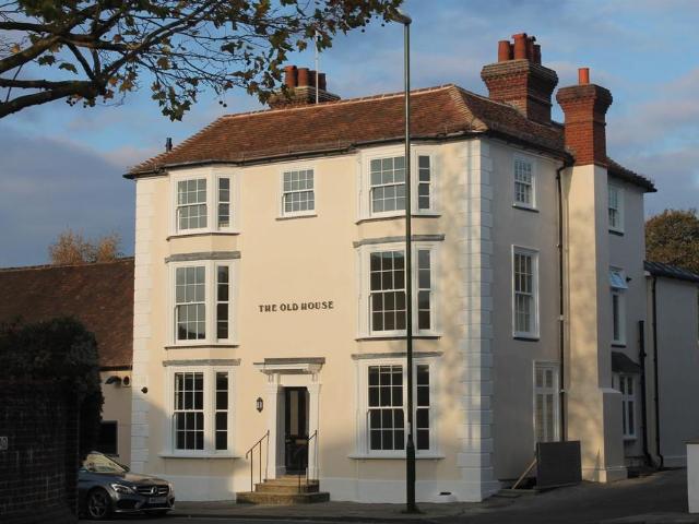 House for rent in New Town, Horsham