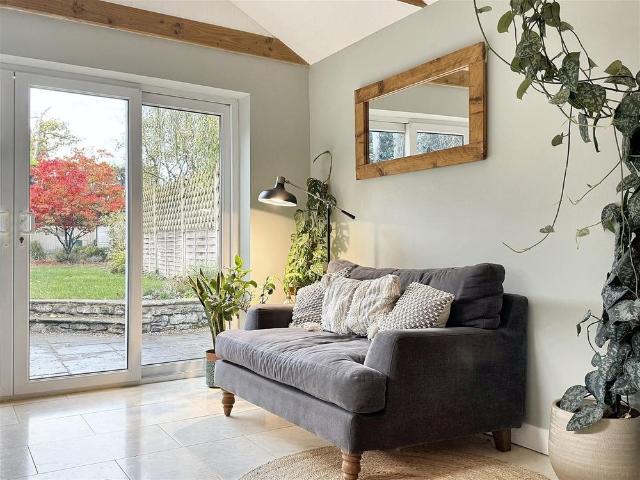 House for rent in Little London, Oakhill