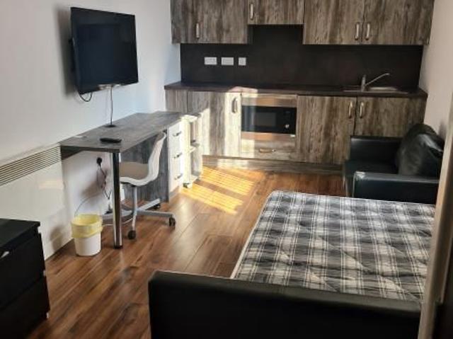 Studio for rent in St Matthew's, Old Wharf