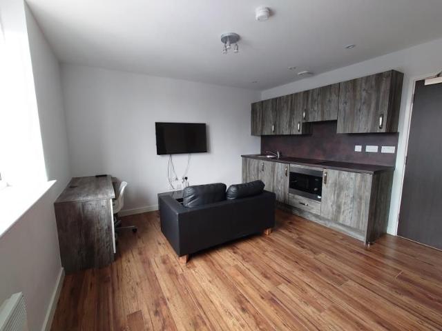 Studio for rent in St Matthew's, Old Wharf