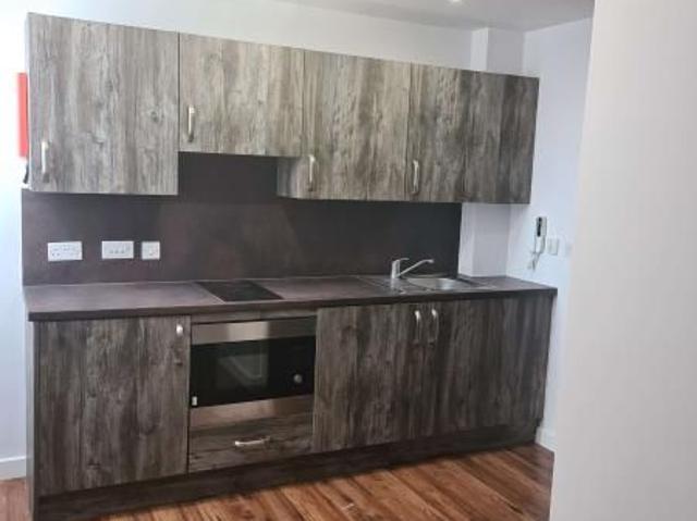 Studio for rent in St Matthew's, Old Wharf