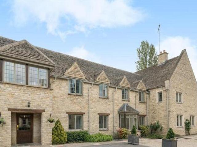 House for rent in Lyons, Greater London