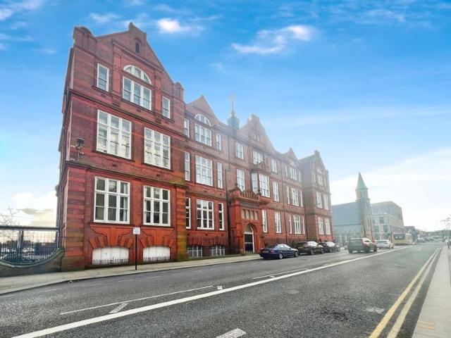 Apartment for rent in The Haulgh, Bolton