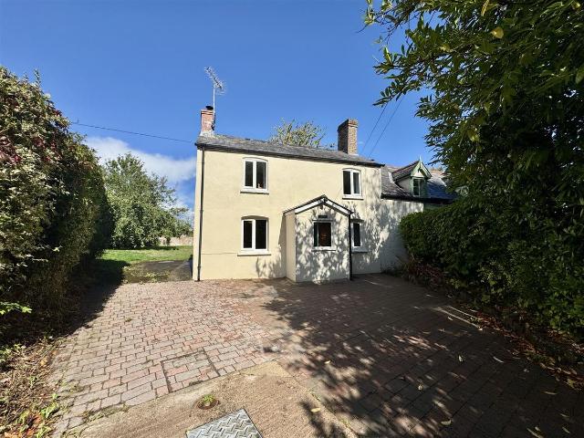 House for rent in Twyn-y-Sheriff, Llandenny