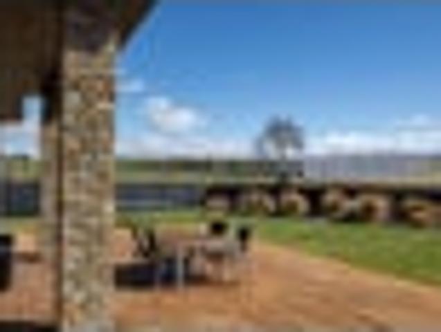House for sale in Otakou