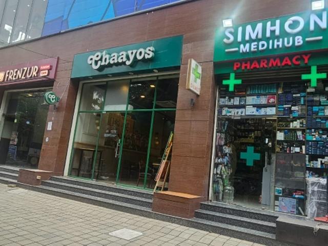 Commercial for sale in Deri
