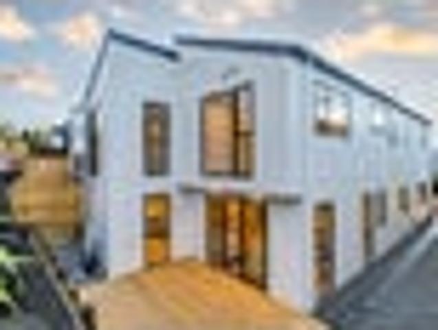House for sale in Silverdale, Auckland