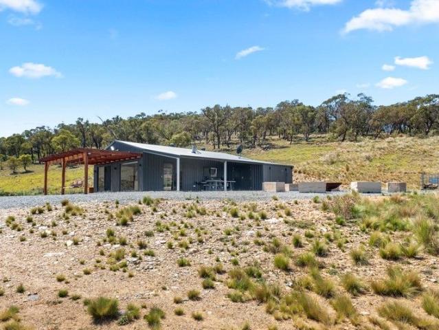 Cottage for sale in Goulburn
