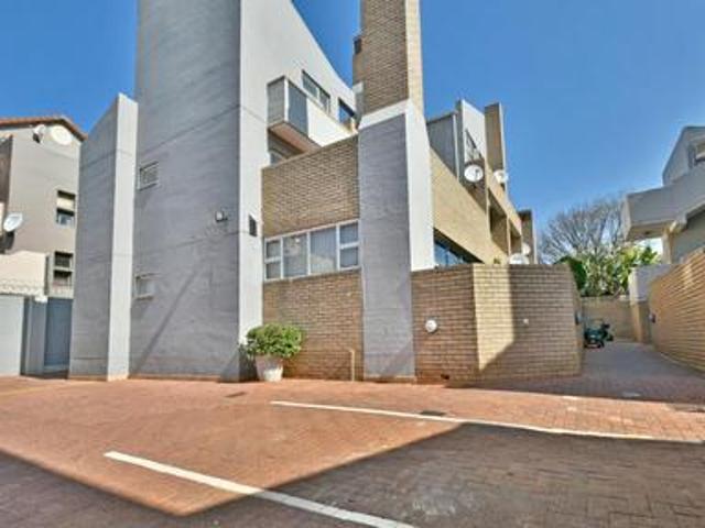 Apartment for sale in Vosloorus, Gauteng