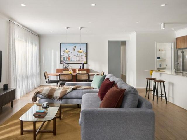 Cottage for sale in Warragul, Victoria