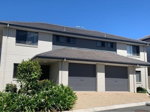 Townhouse for rent in Toombul, Queensland