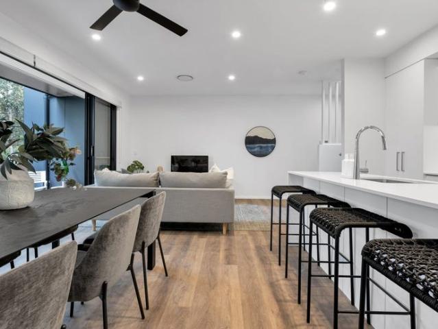 Townhouse for rent in Toombul, Queensland