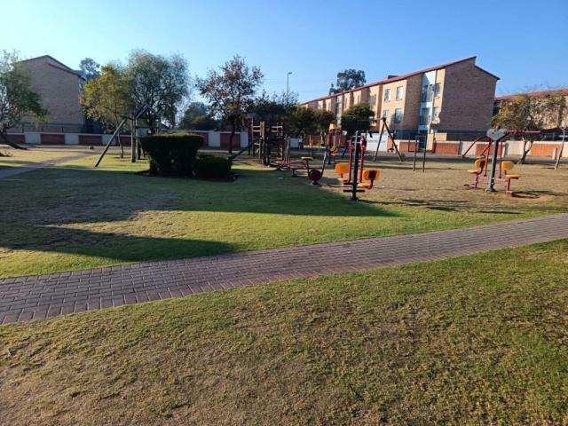 Apartment for rent in Akasia, Gauteng