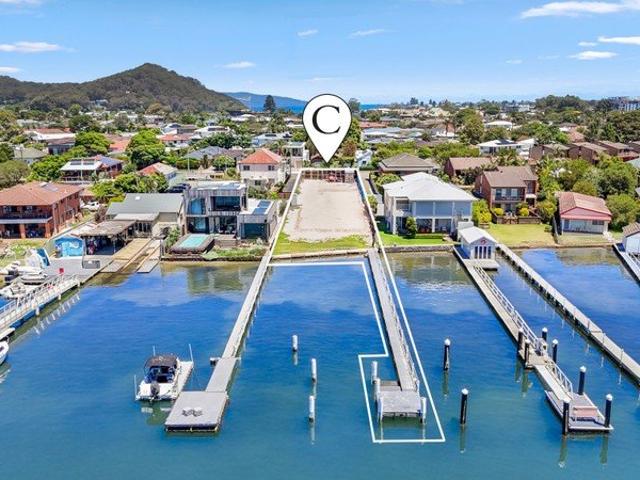 Apartment for sale in Booker Bay, Gosford