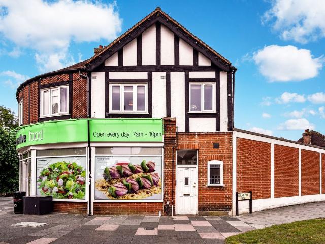 Apartment for rent in Blackfen, Greater London