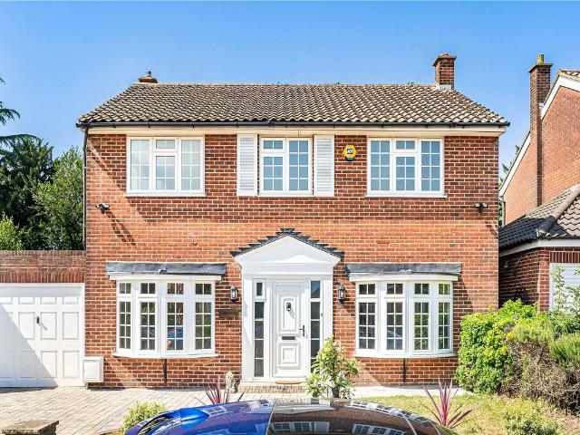 House for rent in Cockfosters, Greater London