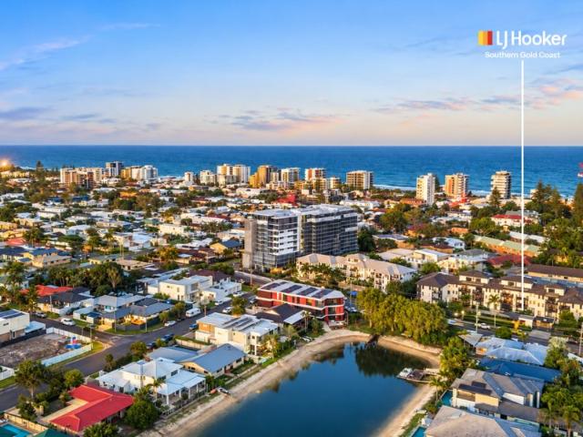 Apartment for sale in Palm Beach, Gold Coast City