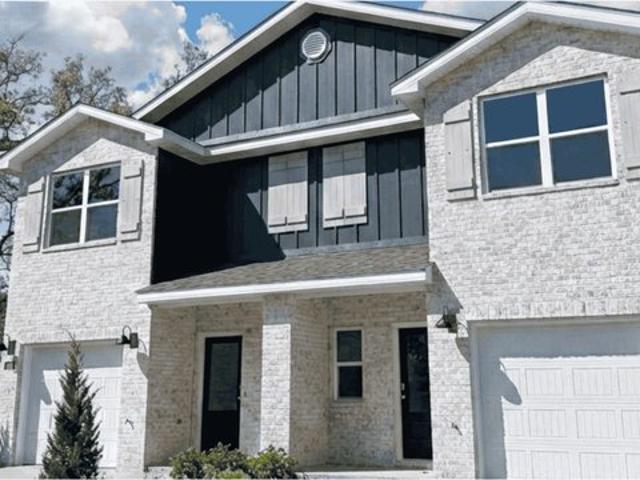 Townhouse for sale in Biloxi, Mississippi