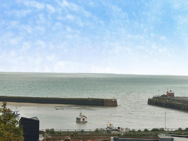 Apartment for rent in Foord, Folkestone and Hythe