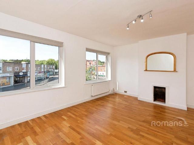 Apartment for rent in Heol-las, Surrey