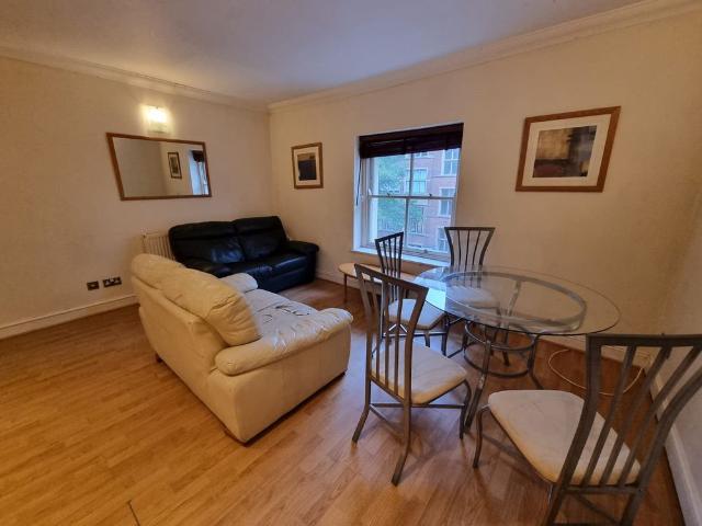 Apartment for rent in Castle Quarter, Falcon Lodge