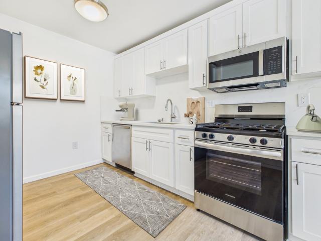 Apartment for rent in Sherman Oaks Neighborhood Council District, Canoga Park