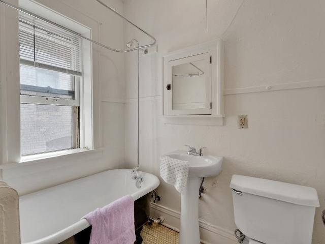 Apartment for rent in Hennepin, Minnesota
