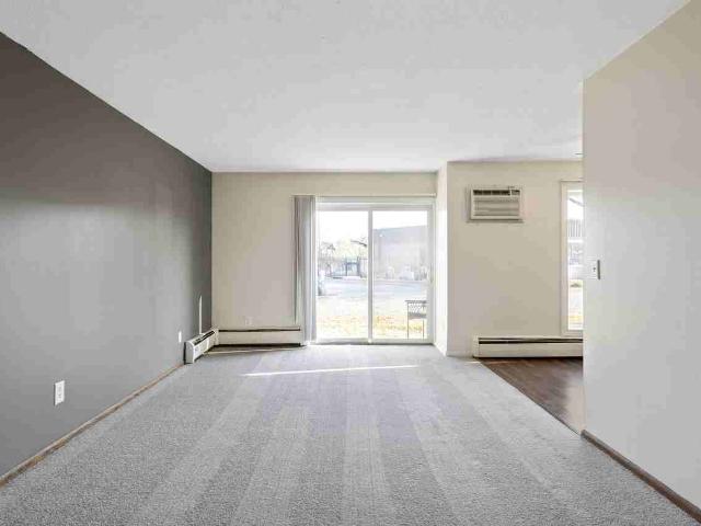 Apartment for rent in Hennepin, Minnesota