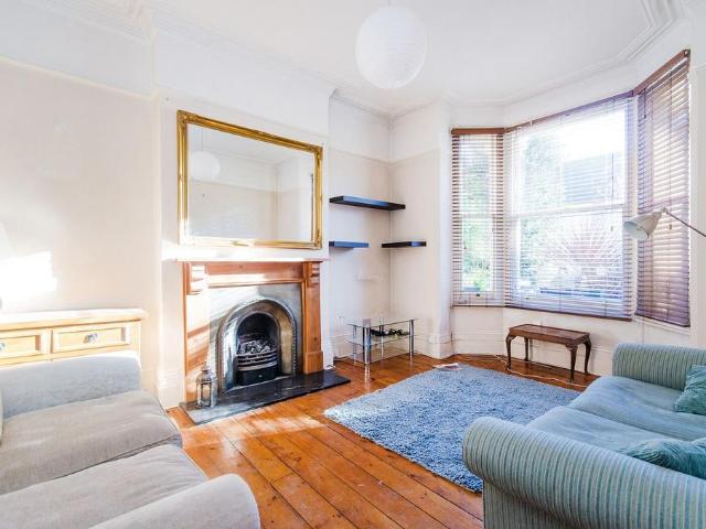 House for rent in London Borough of Ealing, Greater London