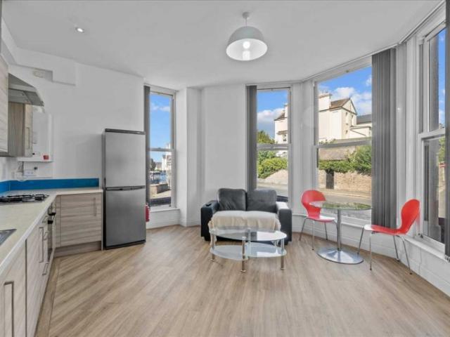 Room for rent in Mount Wise