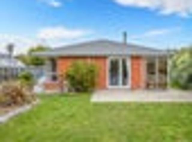 House for sale in Charing Cross, Canterbury